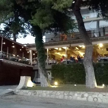 Adorable 2 Floors Two Bedroom Vacation Maisonette Неа Потидея Екстериор снимка