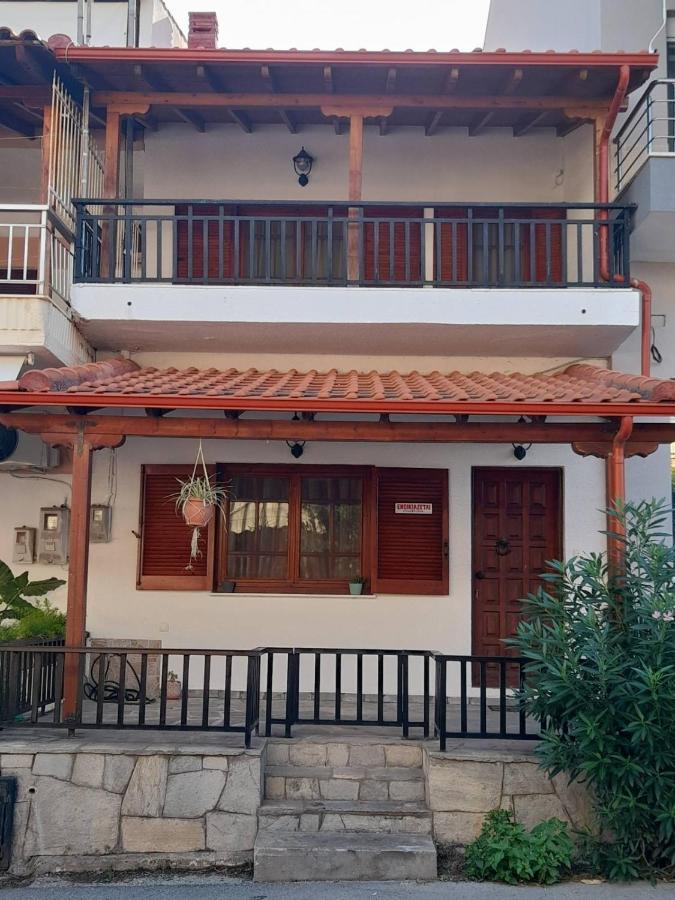 Adorable 2 Floors Two Bedroom Vacation Maisonette Неа Потидея Екстериор снимка